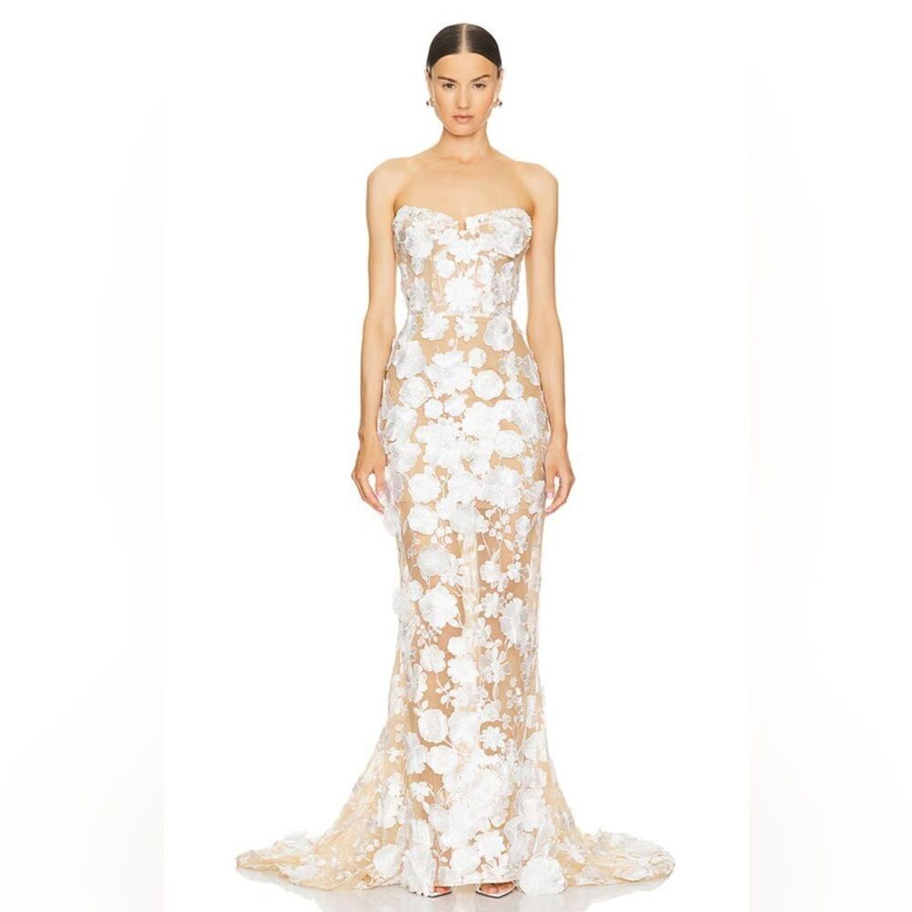 NWOT BRONX AND ABNCO Jasmine Strapless Floral Wedding Bridal Gown in White - Picture 1 of 11